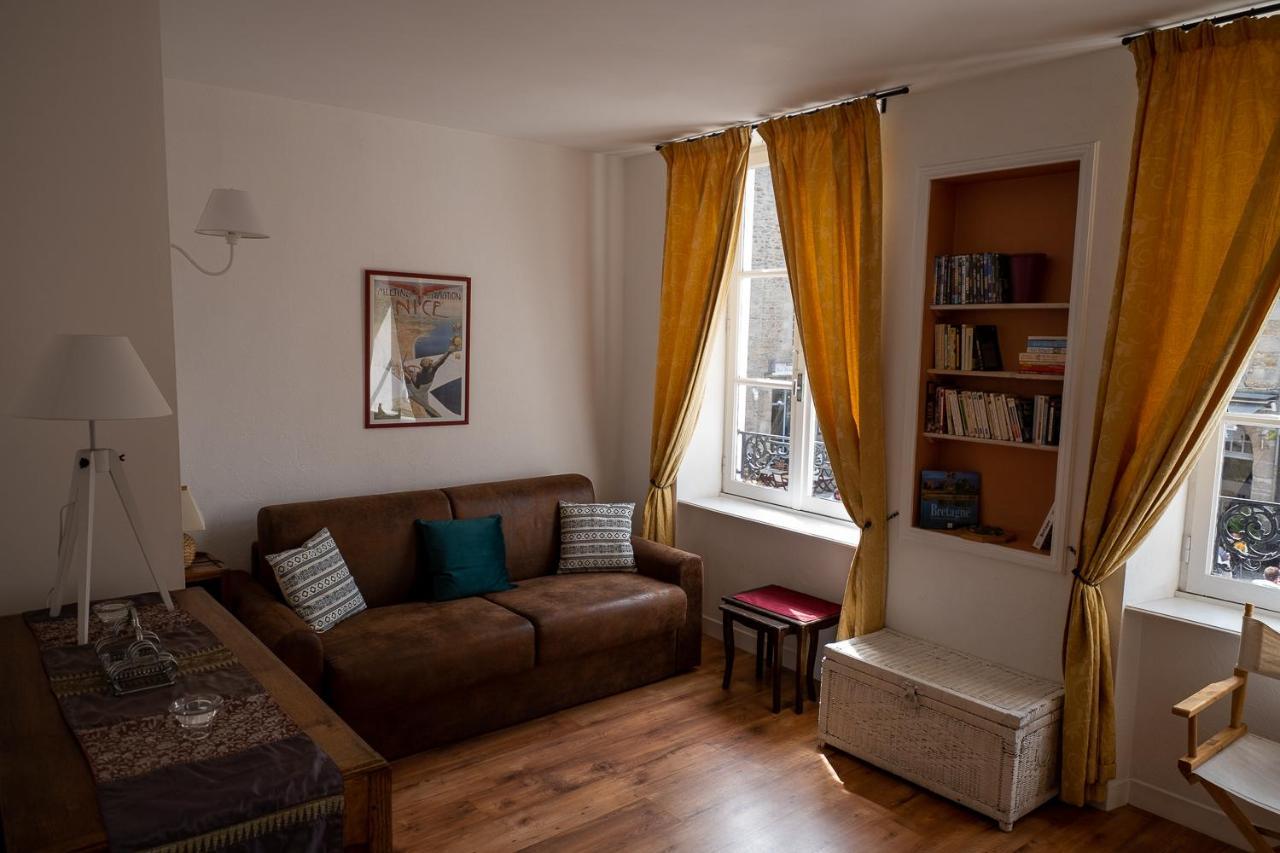 Appartement Place Des Cordeliers Dinan Eksteriør bilde
